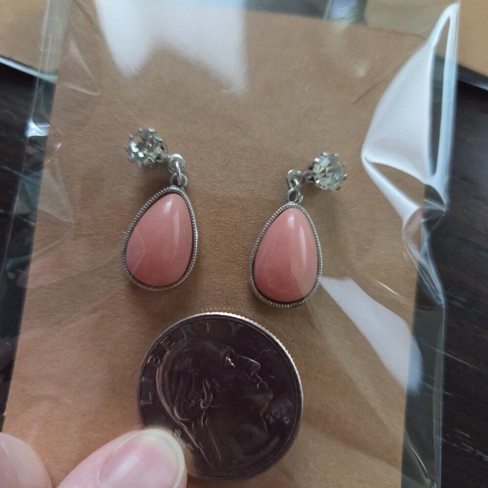 ✨ Vintage 2-in-1 Convertible Coral & Crystal Earrings - Picture 6 of 9